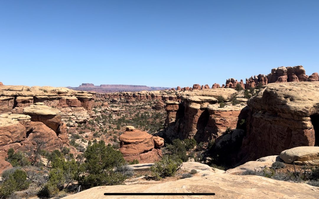 Needles Canyonlands National Park: day hikes and sites
