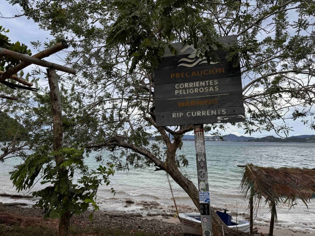 Playa Puerto Viejo rip tide warning sign